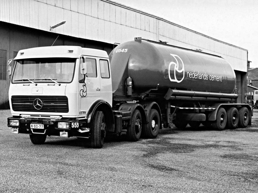  Mercedes-Benz 2032 S 6x2 (Br.391) 1975 года  (фото 1 из 4)